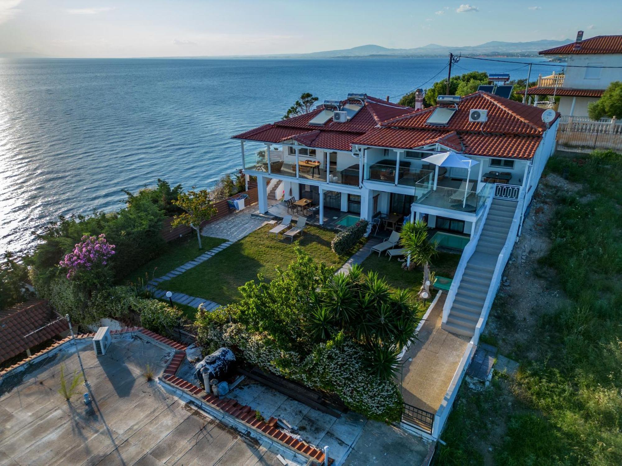 Thea Suites Potidea Nea Poteidaia Exterior foto