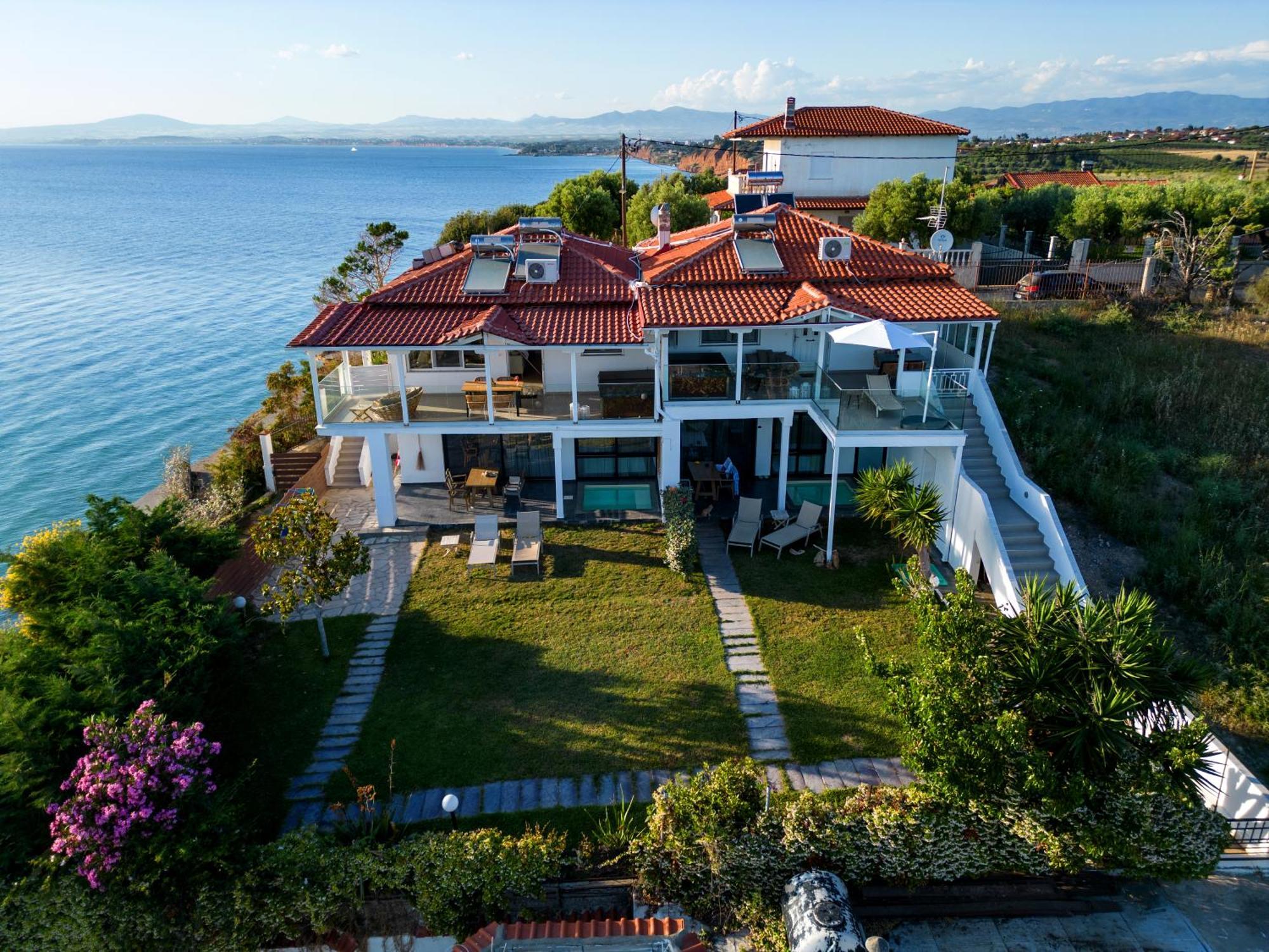 Thea Suites Potidea Nea Poteidaia Exterior foto