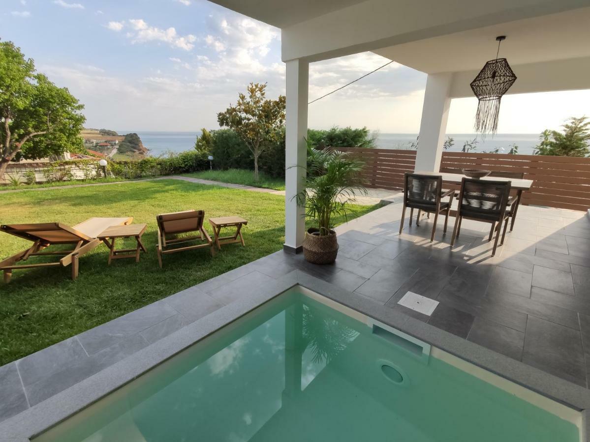 Thea Suites Potidea Nea Poteidaia Exterior foto